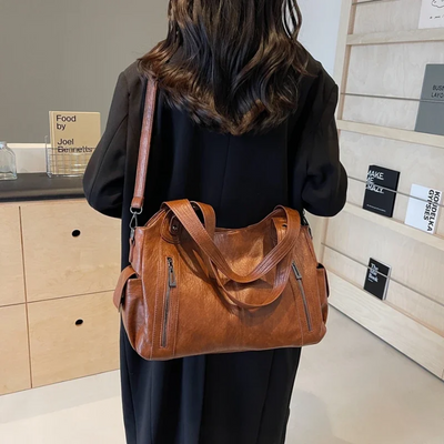 Beatrice | Elegant Shoulder Bag for Style-Conscious Carriers