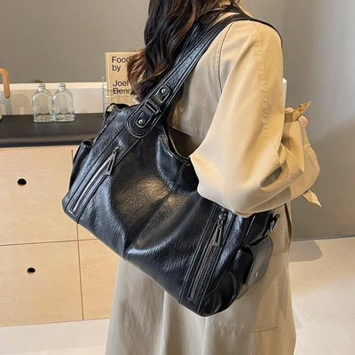 Beatrice | Elegant Shoulder Bag for Style-Conscious Carriers