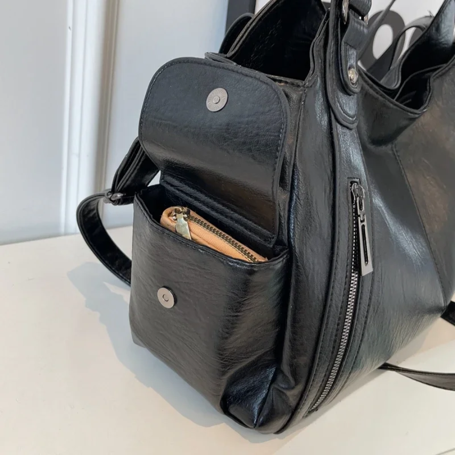 Beatrice | Elegant Shoulder Bag for Style-Conscious Carriers