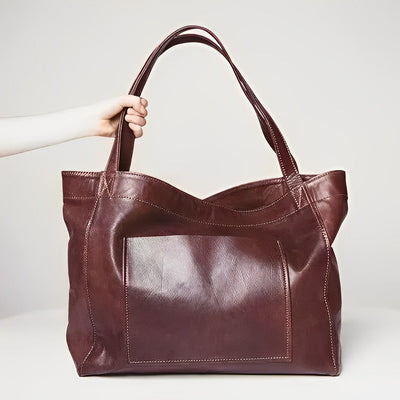 Caroline | Elegant and Spacious Classic Handbags for Every Occasion