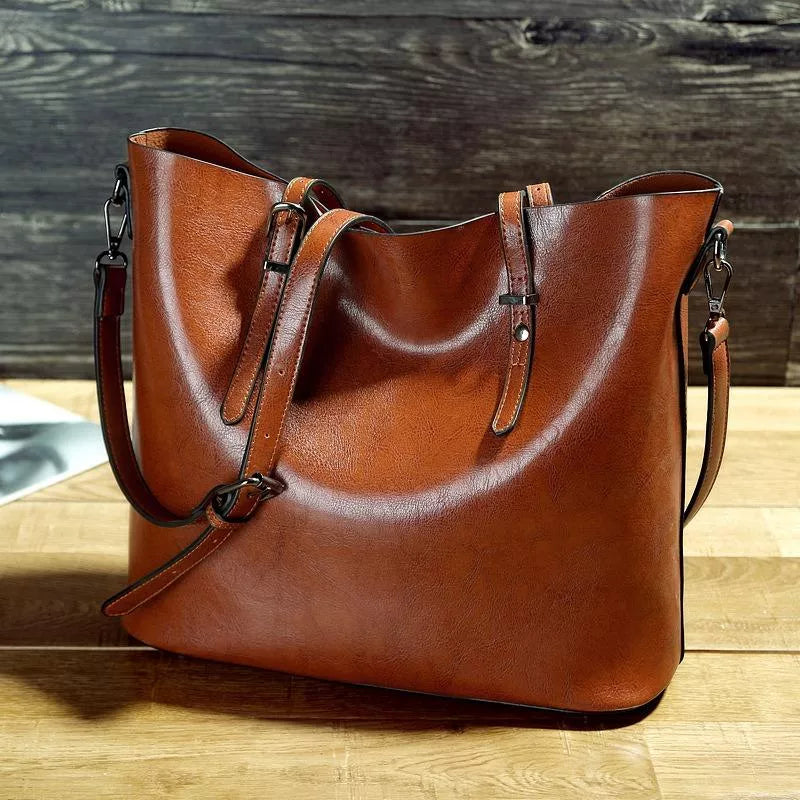 Jess Shoulder Bag | Stylish and Spacious Accessory