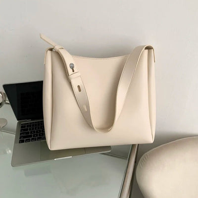 Georgina | Elegant minimalist shoulder bag with modern design for a sophisticated look