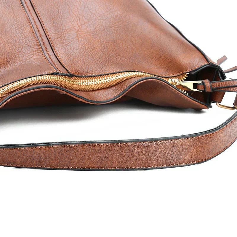 Christine | Elegant and Spacious Everyday Bag in Timeless Black Design for Stylish Days