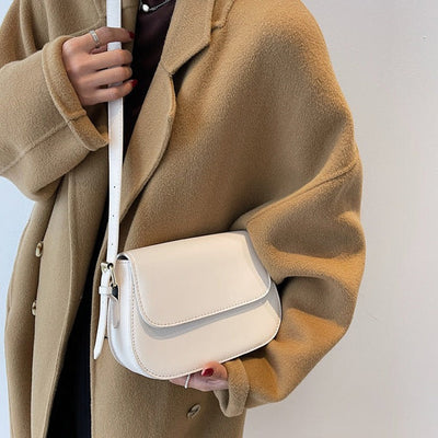 Sarah | Elegant shoulder bag in sophisticated nude tone for stylish use