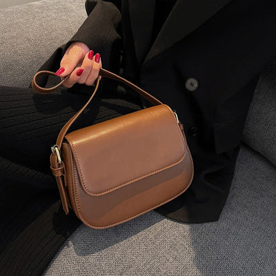 Sarah | Elegant shoulder bag in sophisticated nude tone for stylish use