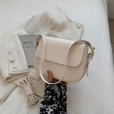 Sarah | Elegant shoulder bag in sophisticated nude tone for stylish use