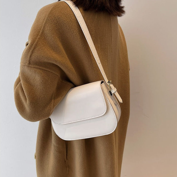 Sarah | Elegant shoulder bag in sophisticated nude tone for stylish use