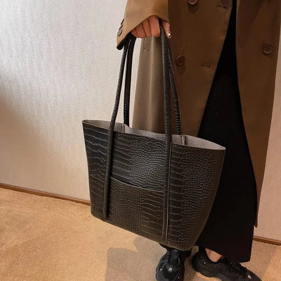 Betina - Leather Shoulder Bag