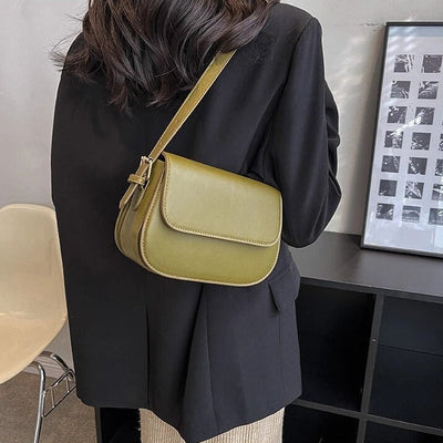 Sarah | Elegant shoulder bag in sophisticated nude tone for stylish use