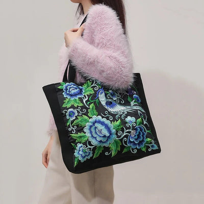Ingrid | Elegant Brodert Canvas Bag with Unique Artistic Design