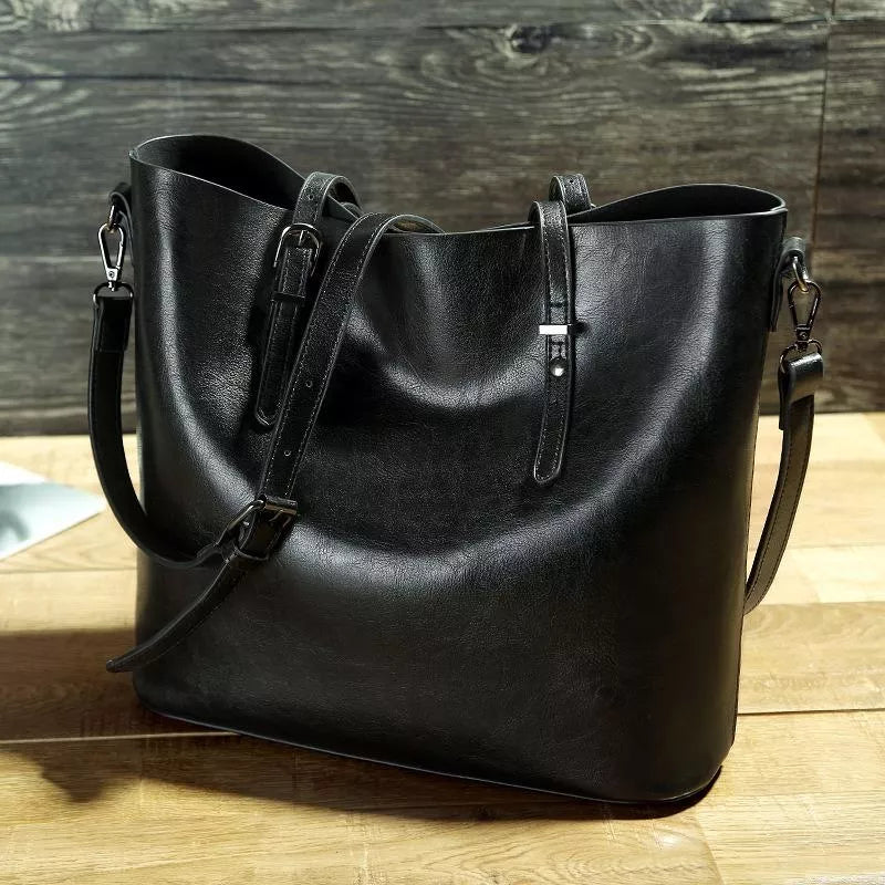 Jess Shoulder Bag | Stylish and Spacious Accessory