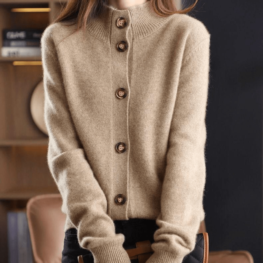 Alice® | Elegant Luxe Buttoned Cardigan